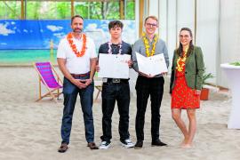 Von links: Florian Kaiser (IHK), Manuel Monni, Laurin Buchwald und Marie Kostner (IHK).