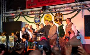 Die Akteurinnen und Akteure für die Bühne sind gebucht und in den Sudkesseln der König Ludwig Schlossbrauerei Kaltenberg werden fleißig Kaltenberg Ritterbock und Prinzregent Luitpold Weizenbock gebraut. Kurz: Die Vorbereitungen für das 39. Starkbierfest der Traditionsbrauerei laufen. 