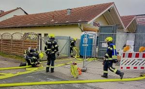 Die Tage sind gezählt, die Abrissbirne steht bereits in den Startlöchern. Im Mai soll das ehemalige „Kaufhaus Herz“, Nachfolger war das Schuhhaus RENO, abgerissen werden. Eigentümer ist Manfred Herz, der trotz intensiver Suche keinen Nachfolger für das in Insolvenz gegangene Schuhhaus gefunden hat. Weshalb das Gebäude an der Sonnenstraße 36/38 nun einem modernen Wohngebäude mit 18 Wohneinheiten weichen wird. 