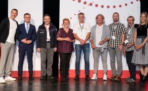 Im Kreisverband Fürstenfeldbruck wurden für jeweils 75 Blutspenden Mykola Ambroziak, Manfred Moschner, Ralph Walter Nolte, Isabella Rosskopf und Richard Jakob Schoonhoven geehrt.