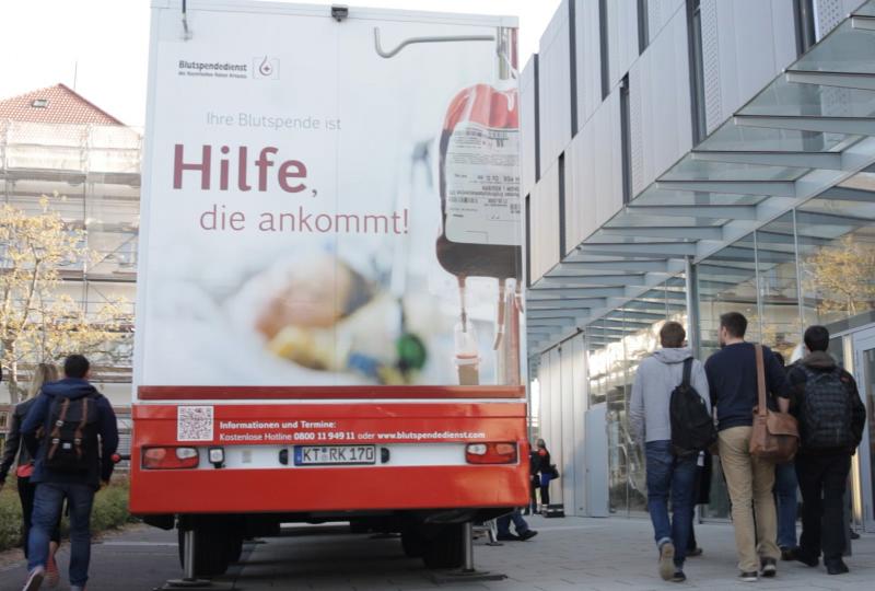  Erst seit Mitte 2016 bietet der Kreisverband Fürstenfeldbruck Termine zum Blutspenden an.  Kontinuierlich wurde das Angebot an Spenderlokalitäten ausgeweitet.
