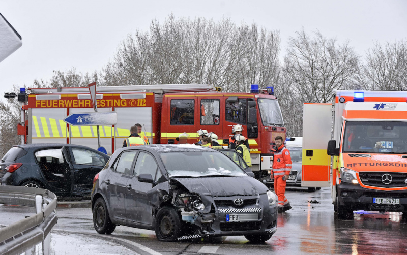 Unfall B471 Totalschaden