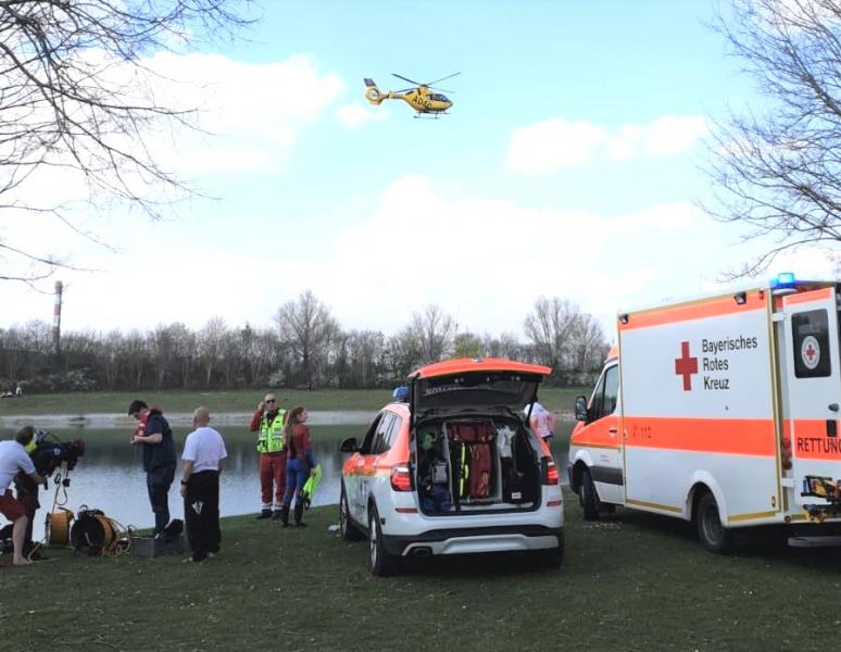 Die frühlingshaften Temperaturen haben zum ersten Einsatz der Wasserwachten am Emmeringer See geführt. Dort war am Sonntagnachmittag ein 28-jähriger Mann beim Baden untergegangen. 