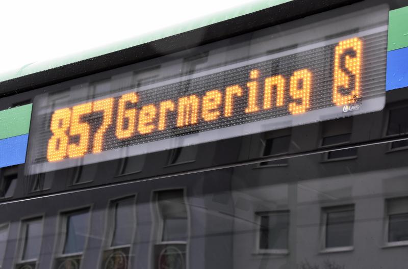 – Das ist eine weitere Verbesserung des innerstädtischen ÖPNV Angebotes. Jetzt können auch an Samstagen Einkäufe und Freizeitaktivitäten mit den „Öffentlichen“ bequem erledigt werden, denn die MVV-Regionalbuslinien 851 und 857 fahren ab 6. April auch an Samstagen zwischen Germering-Unterpfaffenhofen (S) und Harthaus (S) alle 20 Minuten.