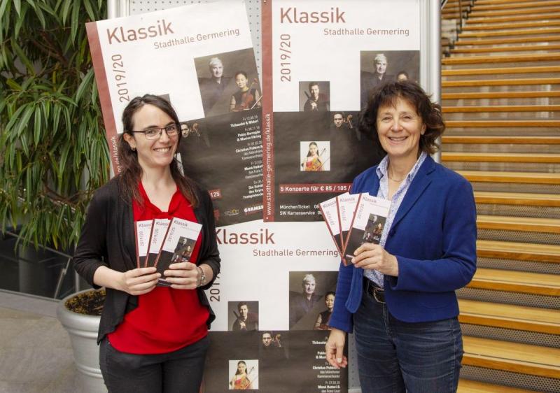 Bei einer Pressekonferenz stellte Stadthallenleiterin Medea Schmitt das neue Programm der Klassik-Saison 2019/20 vor. Fünf Konzerte mit erstrangigen Orchestern, einzigartigen Ensembles und international gefeierten Solisten finden von September 2019 bis Juli 2020 im Orlandosaal statt.