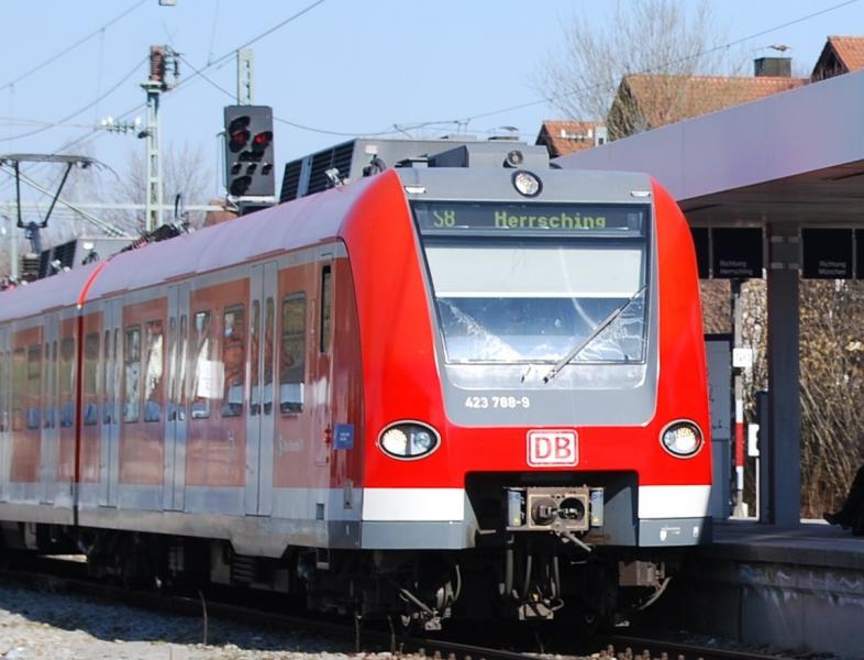 Der Nahverkehrsplan des Landkreises Starnberg ist ein wichtiges Instrument für die Entwicklung des Öffentlichen Personennahverkehrs. An der anstehenden Fortschreibung können sich die Bürgerinnen und Bürger im Rahmen einer Online-Umfrage aktiv beteiligen. Die Teilnahme ist vom 30. März bis 10. Mai 2019 unter www.lk-starnberg.de/NVPumfrage möglich.