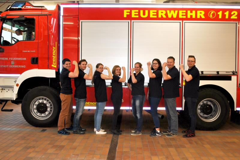 Ob Sturmtief, Feuerbrand oder Schneechaos – wenn es brenzlig wird, hält das Team der Freiwilligen Feuerwehr Germering zusammen. Insgesamt kommen sie auf rund 250 Einsätze pro Jahr und engagieren sich für die Sicherheit der Bürger in Germering und Umgebung.