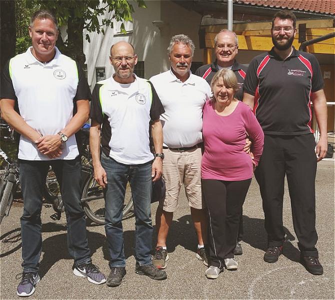 Am letzten Samstag eröffneten die Stockschützen der Motorsportfreunde Olching e.V. die anstehende Sommersaison mit einem Duo-Turnier, an dem 14 Mannschaften aus dem Landkreis Fürstenfeldbruck, Dachau und Teams aus München teilgenommen haben. 