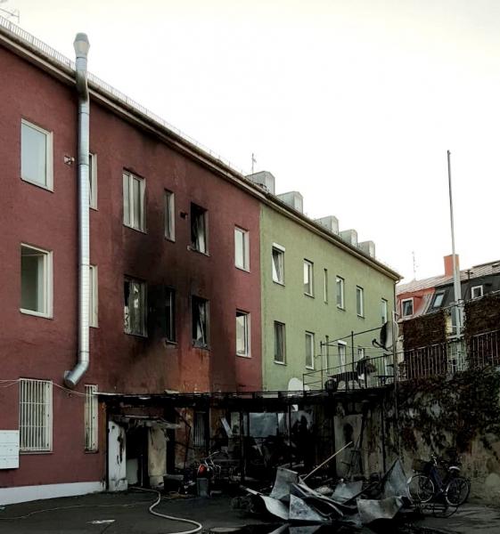 Am 1. Mai zerstörte ein Brand mehrere Wohnungen. Die Stadt hat jetzt für die betroffenen Bewohner ein Spendenkonto eingerichtet.
