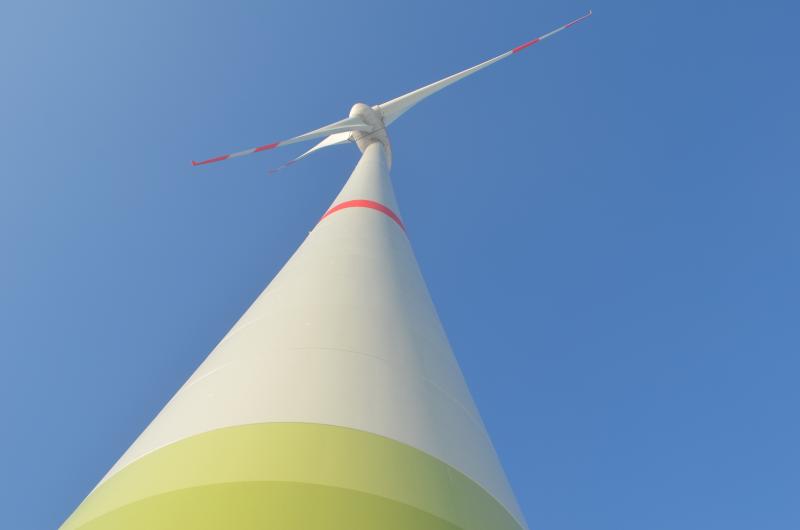 „Mit den Besucherzahlen des „1. Erntedankfestes Windkraft“ am Mammendorfer Windrad waren wir sehr zufrieden“, so der Vorsitzende von ZIEL 21 Gottfried Obermair. Alle Besucher konnten einen Blick in das Innere der Windkraftanlage werfen. 