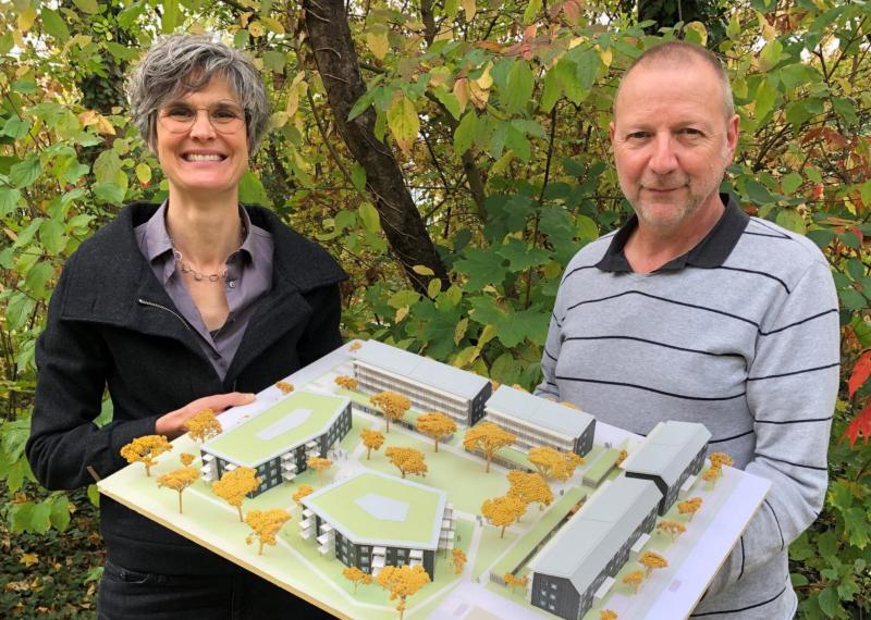In der Cerveteristraße werden derzeit von der IGEWO, einem Münchner Wohnungsunternehmen, 93 Wohnungen gebaut. Davon werden 27 öffentlich geförderte Mietwohnungen über die Stadt vergeben. Erstbezug wird im Herbst 2020 sein.