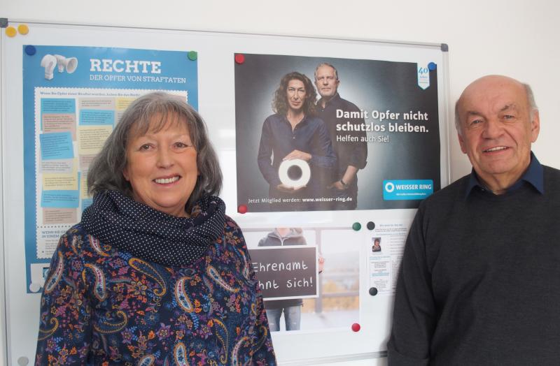 Als bundesweit vertretene und handelnde Organisation ist der WEISSE RING e.V. Anlaufstelle für Kriminalitätsopfer. Der 1976 in Mainz gegründete Verein hat bundesweit mehr als 400 Außenstellen und mehr als 100.000 Förderer. 