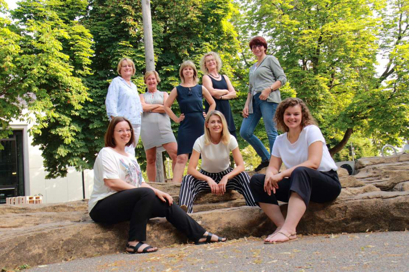 – Die stolze Summe von 12.699,90 Euro ist als Spende für die Volkshochschule zusammengekommen. Auf der Basis von Verzicht hat die Leitung der Bildungsstätte im April alle Teilnehmer, deren Kurs Corona-bedingt unterbrochen werden musste, angeschrieben und informiert, dass es bis auf Weiteres keine Öffnungsperspektive gebe und gleichzeitig auf eine Spendenmöglichkeit hingewiesen.