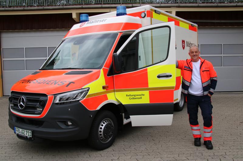 Seit dieser Woche ist er im Einsatz: der neue Rettungswagen  Johannes Gröbenzell 71.1 vom Typ Bayern der Malteser Wache in Gröbenzell. Nach fünf Jahren Dienst und mehr als 100.000 Rettungseinsätzen musste der Malteser Rettungswagen jetzt turnusgemäß ersetzt werden. 