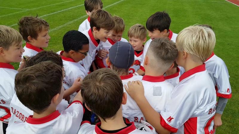 Die Fursty Razorbacks, American Football-Abteilung des TuS  Fürstenfeldbruck, bieten in diesem  Sommer zum ersten Mal ein 5-tägiges Trainingscamp als Ferienangebot für Kinder und Jugendliche an.