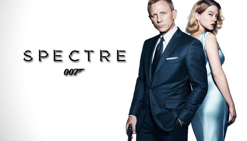 Der letzte Abend im Autokino Fürstenfeldbruck bietet ein paar besondere Highlights: ein Live-Konzert, ein erweitertes kulinarisches Angebot und natürlich einen Filmknaller - James Bond 007, Spectre.
