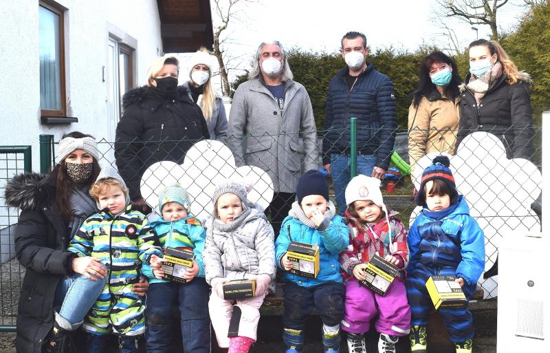Der zweite Bollerwagen sowie ein Klettergerüst für die Großtagespflege „Alimonia Kids“ ist bestellt. Die Anschaffung war durch die finanzielle Unterstützung vieler Gilchinger Bürger und Unternehmer möglich.