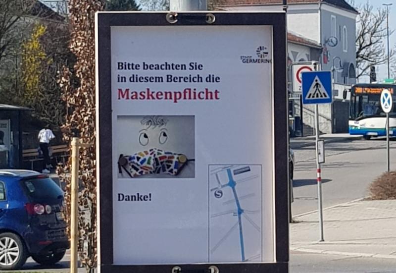 Nachdem letzte Woche das Landratsamt eine Maskenpflicht in der Germeringer Innenstadt erlassen hatte und  erst am vergangen Donnerstag, den 01.04.2021 durch Mitarbeiter des Germeringer Bauhofs  insgesamt 42 Maskenpflichtschilder  im Bereich der Unteren Bahnhofstraße, des kleinen Stachus bzw. der Otto-Wagner-Straße angebracht wurden, waren postwendend exakt 40 von den Schildern in der folgenden Nacht wieder verschwunden. 