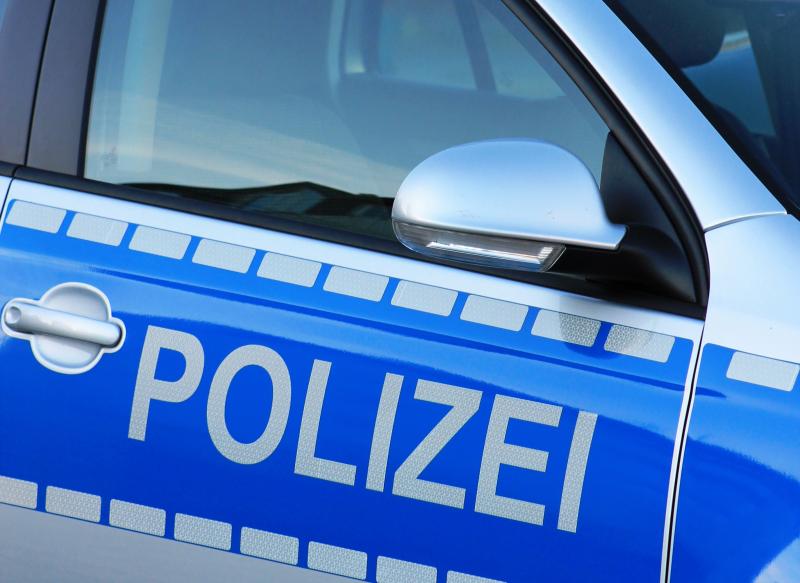 Schwere Kollision mit dem Gegenverkehr auf der A 96 in der Anschlussstelle Oberpfaffenhofen  mit drei Leichtverletzten und 70.000 Euro Schaden