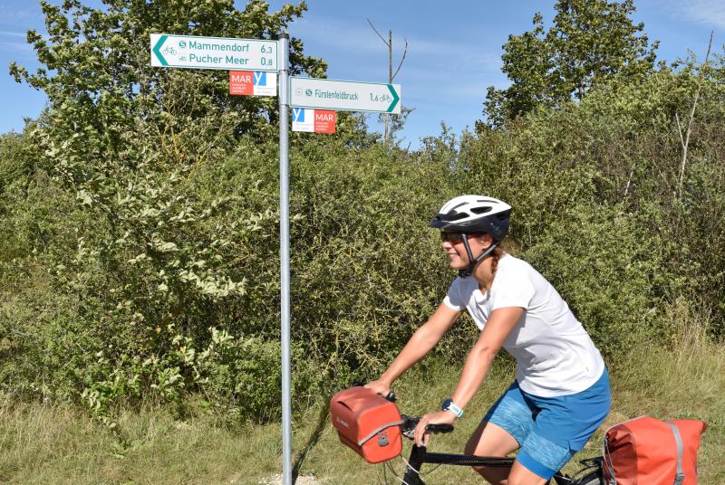 Ein gut ausgebautes Radwegenetz ist ein wichtiger Bestandteil der touristischen Infrastruktur im Landkreis Fürstenfeldbruck. „Dass der Radweg nun mit dem Zeichen des Bayernnetz© für Radler neu ausgeschildert wurde, ist eine Auszeichnung für uns", merkt Landrat Thomas Karmasin an. 