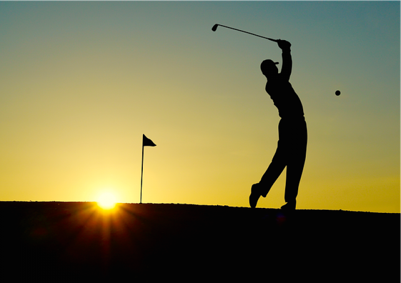 Eine böse Überraschung erlebte gestern früh gegen 06.15 Uhr ein Angestellter der Golfrange am Starnberger Weg, als er am dazugehörigen Golfshop vorbeiging und  feststellen musste, dass ein aufgehebeltes Fenster sperrangelweit offenstand und im Inneren des Shops sich ein Bild der Verwüstung bot.