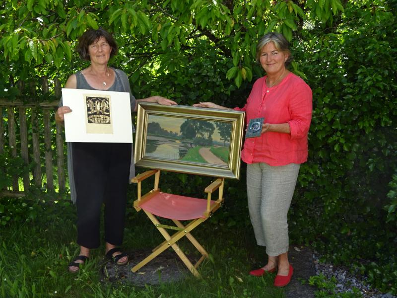 Anlässlich ihres 85. Geburtstages hat die Kunstsammlerin Ada Adler aus Emmering dem Museum Fürstenfeldbruck mehrere Kunstwerke gespendet. Es handelt sich um ein Emaille-Relief und zwei Original-Holzschnitte der Künstlerin Lily Koebner Linke (1891-1980) und um ein Ölbild von Max Landschreiber (1880-1961). 