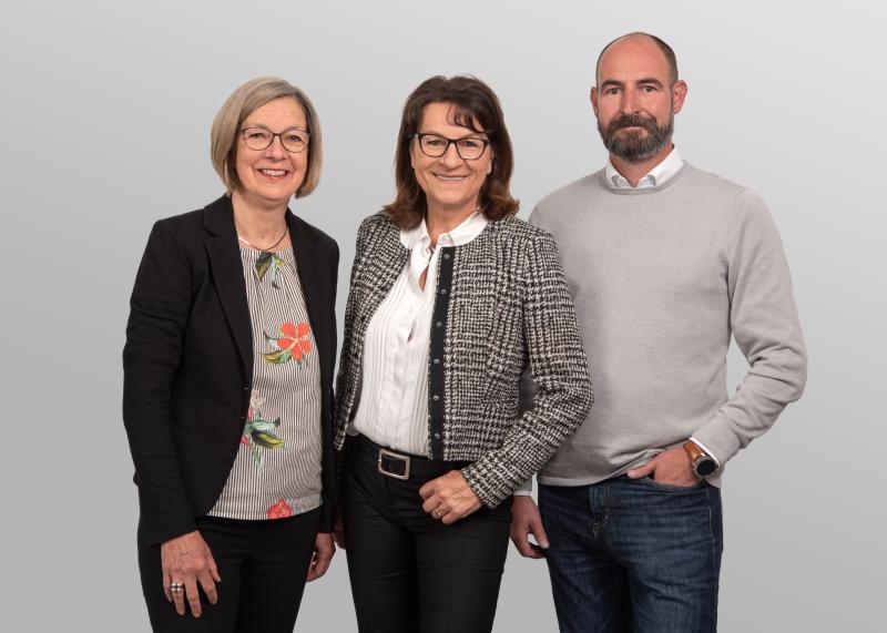 Die Stiftung Kinderhilfe wird ab sofort von einem dreiköpfigen Vorstandsgremium geführt. Nach dem Ausscheiden des langjährigen Vorstands Jost Brockmann ist der Übergang lückenlos erfolgt. Seit 1. August leiten Margit Gottschalk, Alexander Huber und Beatrix Mülling-Urban die Geschicke der Kinderhilfe.