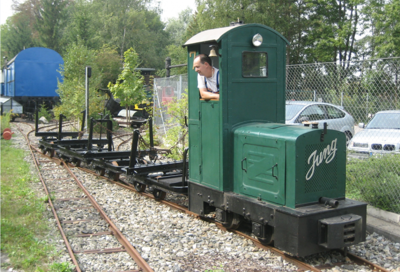 Am Sontag den 16. Juli 2023 von 10 bis 17 Uhr findet das traditionelle Sommerfest im Feldbahnmuseum Fürstenfeldbruck beim Bahnhof Fürstenfeldbruck wieder statt. Wegen des großen Interesses zur 150 Jahr Feier der Bahnstrecke München - Kaufering und Bahnhof Fürstenfeldbruck am 1. Mai 2023 wird nochmals die Bilder-Ausstellung zusätzlich gezeigt. 