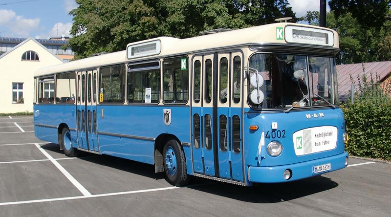 Zu den Mobilitätstagen 2023 lädt der Landkreis Fürstenfeldbruck interessierte Mitbürgerinnen und Mitbürger am 18. September 2023 um 15 Uhr kostenlos zu einer Fahrt im historischen Bus zum MVG-Museum mit anschließender Führung in München-Giesing ein. Eine Anmeldung ist noch bis 14. September 2023 unter mobil.marketing@lra-ffb.de möglich.