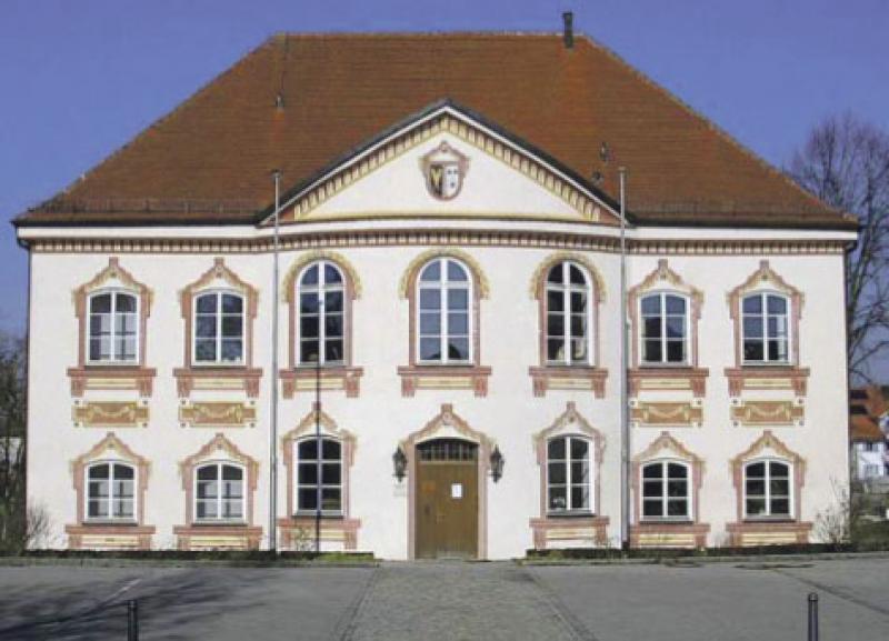 Aufgrund des Auffindens von Siebenschläfern (Nagetier) in einem der beiden Trinkwasserhochbehälter in Türkenfeld, welche im Rahmen einer routinemäßigen Ortsbesichtigung der Stadtwerke FFB entdeckt wurden, wird für die Trinkwasserversorgung Türkenfeld mit Ortsteilen Zankenhausen, Pleitmannswang, Peutenmühle, Burgholz, Klotzau, am Guggenberg, am Steingassenberg und Birkenweg-Außenbereich ein Abkochgebot vorsorglich angeordnet.