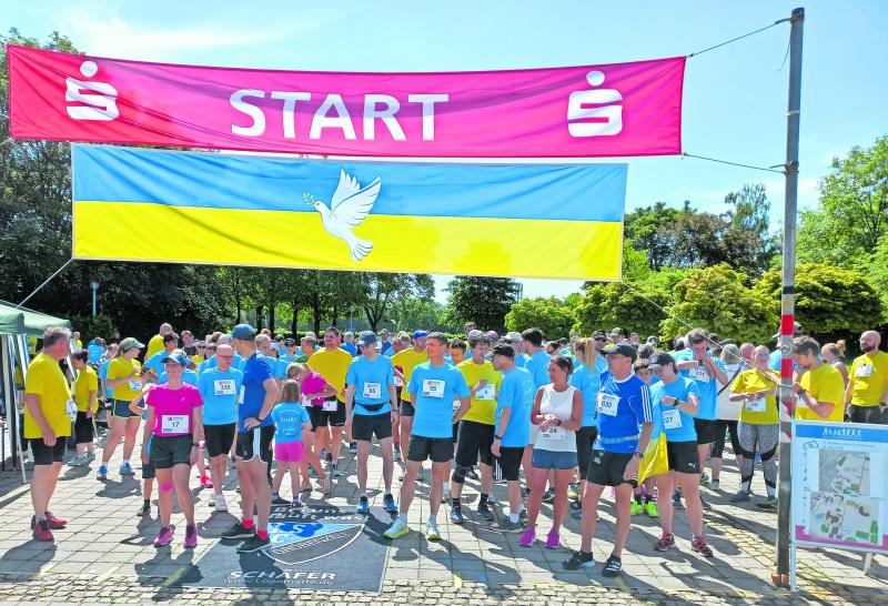 Am Sonntag, 5. Mai findet der Gröbenzeller Familienlauf zum 15. Mal in bewährtem, generationenübergreifendem, inklusivem und integrativem Modus rund um das Forum des Freizeitheims statt. 