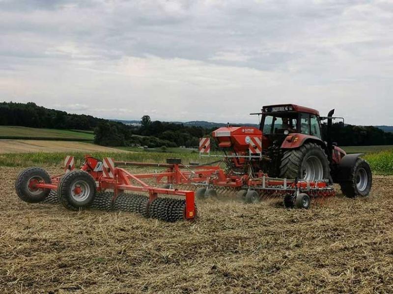Die Gemeinde Gilching setzt sich aktiv für die Förderung der Biodiversität ein und arbeitet hierfür eng mit lokalen Landwirten zusammen.