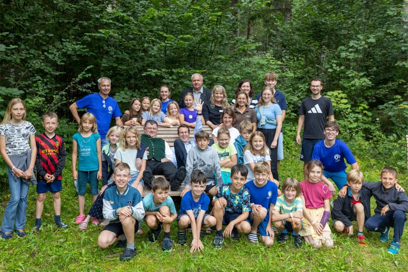 Die Ferienfreizeiten des Kreisjugendrings auf der Jugendberghütte des Landkreise Starnberg in Unterammergau sind ein Highlight der Jugendarbeit im Landkreis Starnberg und legendär für Generationen von Kindern und Jugendlichen. Viele Kinder von damals sind die Betreuer von heute und morgen.
