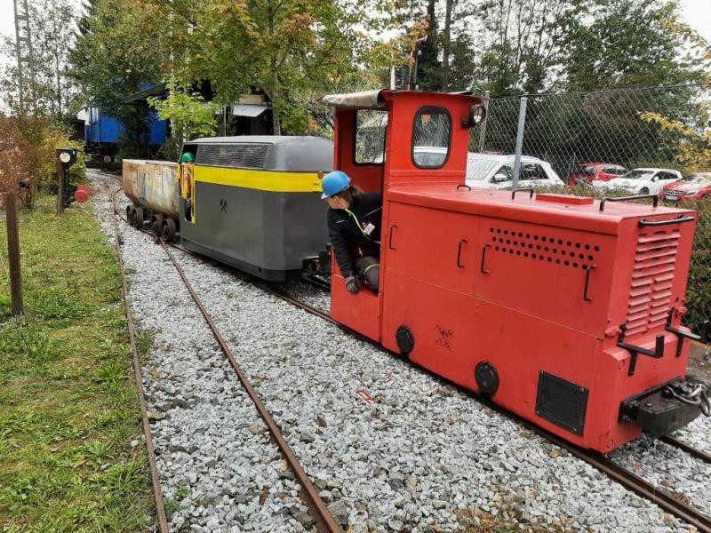 Die dritte Veranstaltung am Sonntag den 13. Oktober 2024 von 10 bis 17 Uhr im Feldbahnmuseum Fürstenfeldbruck am Bahnhof Fürstenfeldbruck steht ganz im Zeichen des ehemaligen Pechkohlen-Bergbaues in Oberbayern.