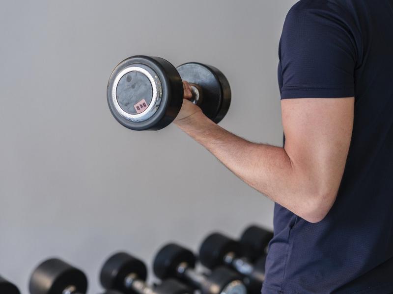 Wer ein Fitnessstudio sucht, das sowohl Trainingsmöglichkeiten als auch eine motivierende Atmosphäre bietet, wird in Rosenheim und Umgebung fündig. Doch die Auswahl kann überwältigend sein, und gerade für Fitness-Einsteiger ist es wichtig, ein Studio zu wählen, das langfristig motiviert.