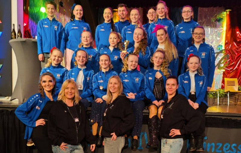 - Am 25.01.2025 ertanzten sich die Kinder- und die Teenie-Showtanzgruppen der Heimatgilde „Die Brucker“ beim Kinder- und Jungendgardetreffen in Hallbergmoos, das jährlich in Form eines Wettbewerbes ausgeführt wird, jeweils Plätze auf dem Sieger-Treppchen. Es traten in beiden Altersgruppen zusammen insgesamt über 20 Gruppen auf, um sich gegenseitig zu messen.