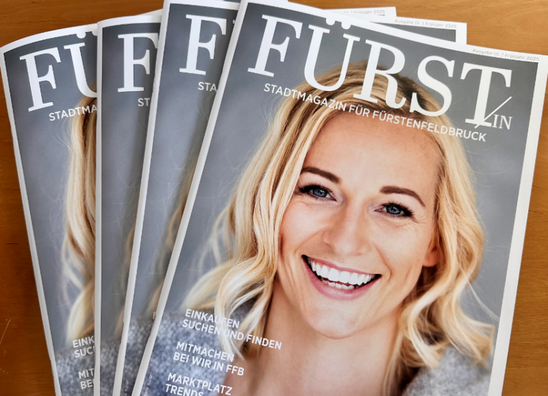 Mit einem einnehmenden Lächeln begrüßt uns FÜRST, das neue Stadtmagazin, das vom Stadtmarketing Forum »Wir in FFB« herausgegeben wird. Die Erstausgabe, die jetzt in vielen Geschäften zum Mitnehmen ausliegt, ist ein Mix aus Porträts von Innenstadt-Geschäften und Berichten aus und über Bruck. Das Magazin mit einem Umfang von 60 Seiten will Lust machen auf die Stadt und die Region und soll zwei Mal jährlich erscheinen – kostenlos.