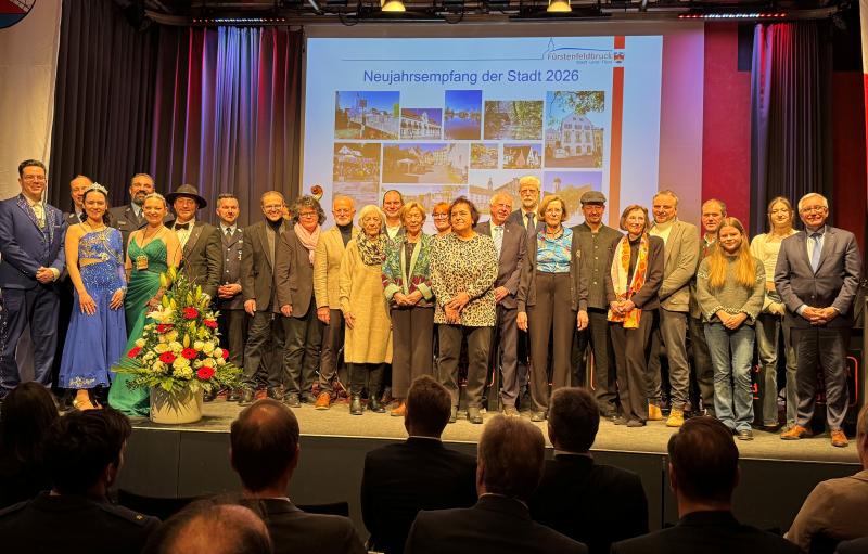 Ehrung verdienter, ehrenamtlich engagierter Brucker Bürger/Innen beim Neujahrsempfang der Stadt. Dank galt auch dem offiziellen Prinzenpaar der Stadt FFB der Heimatgilde Die Brucker e. V. (Prinzessin Larissa I. und Prinz Alexander I.) und dem Prinzenpaar der Faschingsfreunde FFB (Prinzessin Julia I. und Prinz Andreas I.). 