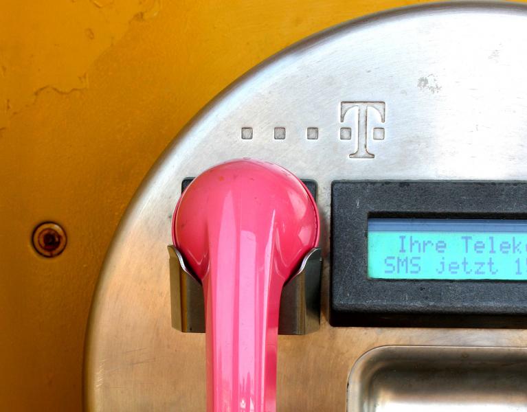 Telekom Mitarbeiter Fur Betruger Gehalten Amper Kurier