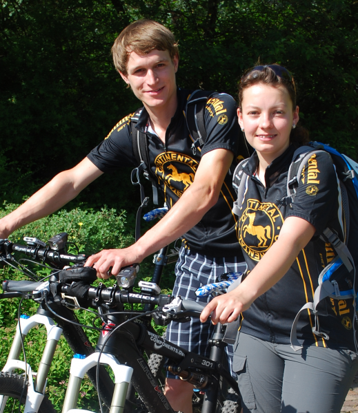 Mathias Zollbrecht und seine Freundin Carolin Dungs Mathias Zollbrecht und seine Freundin Carolin Dungs