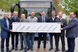- Im Münchner Norden und Westen wird der Busverkehr weiter ausgebaut: Am Montag, 29. April 2019 nimmt der neue ExpressBus X80 den Betrieb auf. Die schnelle Querverbindung macht den ÖPNV im Stadtgebiet noch attraktiver und stärkt den Stadt-Umland-Verkehr zwischen München und dem Landkreis Fürstenfeldbruck. 