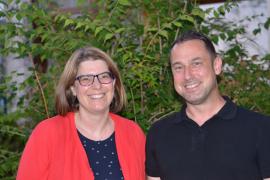 Nach zwölf Jahren an der Spitze trat Jürgen Biffar bei der Mitgliederversammlung Ende Juni nicht mehr zur Wahl zum Wirtschaftsverbands-Vorsitzenden an. Katrin Schmidt von der Buchhandlung Lesezeichen  und Jürgen Andre von Elektro Bernatz kandidierten als neue Doppelspitze für die Nachfolge und wurden von den zahlreich erschienen Mitgliedern einstimmig gewählt. 