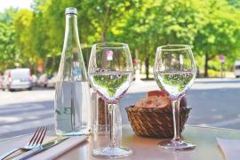 Die Stadt Germering lädt auch dieses Jahr zur Weißen Nacht ein. Am 03. August startet um 17 Uhr das gemeinsame Picknick der Germeringer*innen rund um den Kleinen Stachus. 