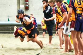 Rugby Gröbenzell schaut auf ein gutes Jahr zurück. Die Rugby-Abteilung des 1. SC Gröbenzell trat 2019 bei vielen Turnieren an und baute vor allem die Kinder- und Jugendarbeit systematisch aus. Das Herrenteam spielte erfolgreich in der Verbandsliga und repräsentierte Gröbenzell in ganz Bayern und Tirol, während die Kinder in der Altersklasse U12 zum ersten Mal an der Deutschen Meisterschaft teilnehmen konnten. 