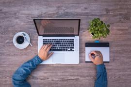 Nicht nur große Unternehmen haben die Vorteile eigener Webseiten erkannt. Auch Handwerker, Freiberufler, Künstler, Ladenbesitzer, Vereine und Organisationen haben die Vorzüge in Bezug auf das Marketing bereits durchaus zur Kenntnis genommen. Und die fortschreitende Digitalisierung macht so viel möglich.