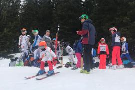 Der SV Germering Ski hat am vergangenen Dienstag zum ersten Mal seit 1999 wieder die Germeringer Stadtmeisterschaft Ski alpin in Westendorf /Tirol ausgetragen. Anlass war das 50-jährige Bestehen der Skiabteilung. Knapp 60 Teilnehmer haben sich am Gampenkogel beim Riesenslalom gemessen.