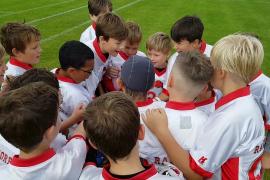 Die Fursty Razorbacks, American Football-Abteilung des TuS  Fürstenfeldbruck, bieten in diesem  Sommer zum ersten Mal ein 5-tägiges Trainingscamp als Ferienangebot für Kinder und Jugendliche an.