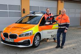 - Die Malteser haben ein neues Notarzt-Einsatzfahrzeug (NEF) in Betrieb genommen. Der neue BMW 2er mit der orange leuchtenden Beklebung und dem Blaulicht auf dem Dach ist seit Kurzem auf den Straßen im Landkreis Fürstenfeldbruck unterwegs. 