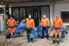 Am 20. März, hieß es von 9.30 bis 12 Uhr in Puchheim Rama dama und die Stadt freut sich sehr über den großen Erfolg. Kälte, Schnee und Corona-Auflagen hielten die über 100 Helfer*innen nicht davon ab, am Frühjahrsputz der Stadt teilzunehmen. 