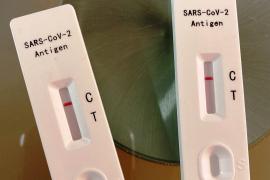 Mit Beginn des Unterrichts nach den Osterferien bieten die beiden Testzentren für Corona-Tests in Fürstenfeldbruck und Germering auch Schnelltests in den frühen Morgenstunden an. 